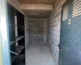 Box room to rent in Manresa