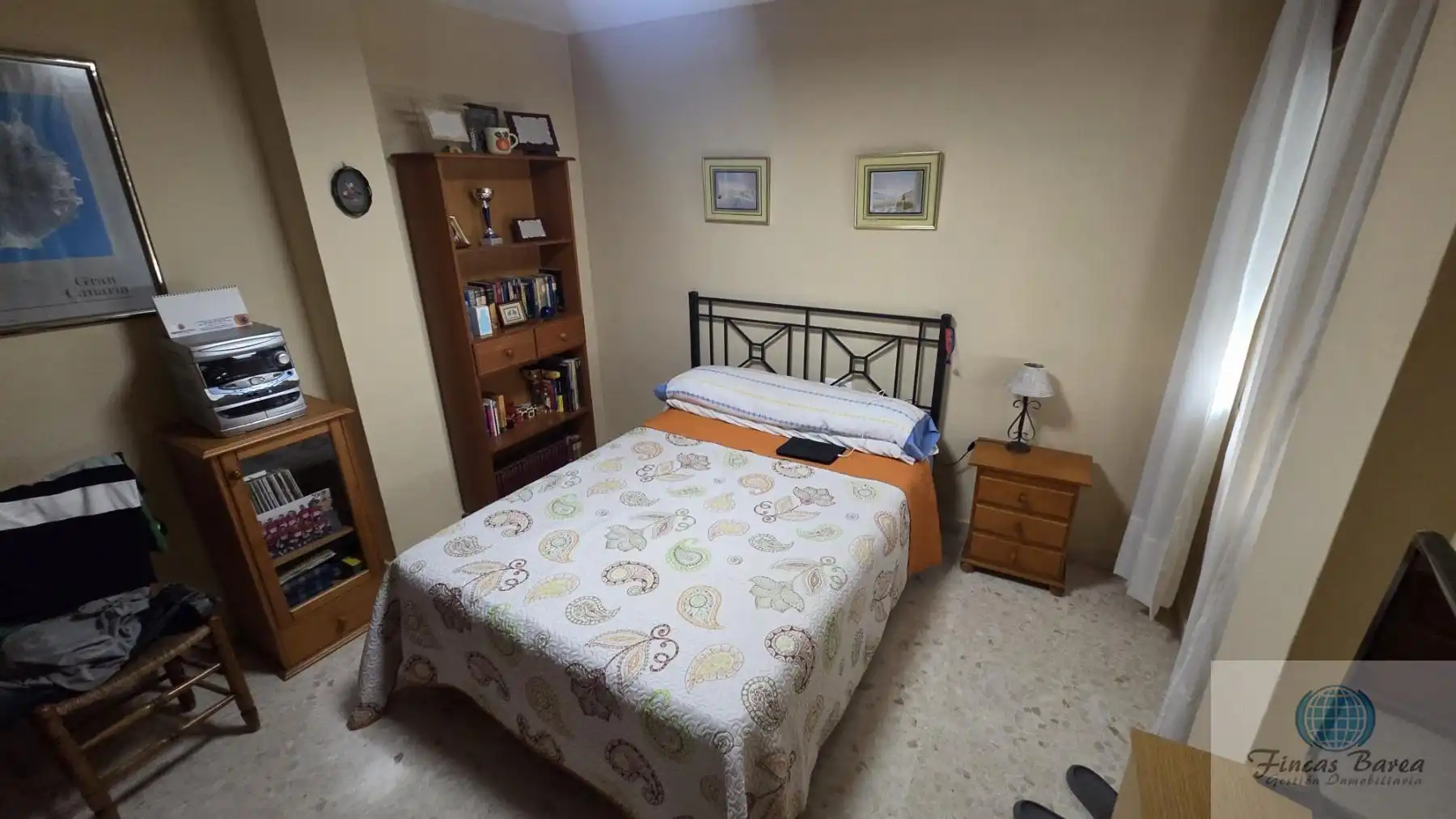 Habitación de Piso en venta en Fuengirola con Aire acondicionado y Terraza