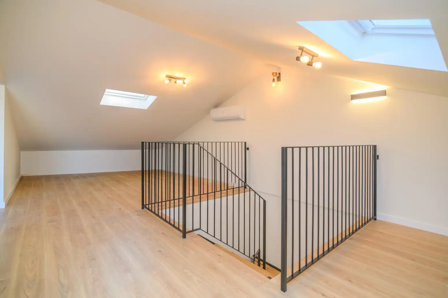 Casa o xalet en venda en Viladecans amb Aire condicionat, Calefacció i Parquet