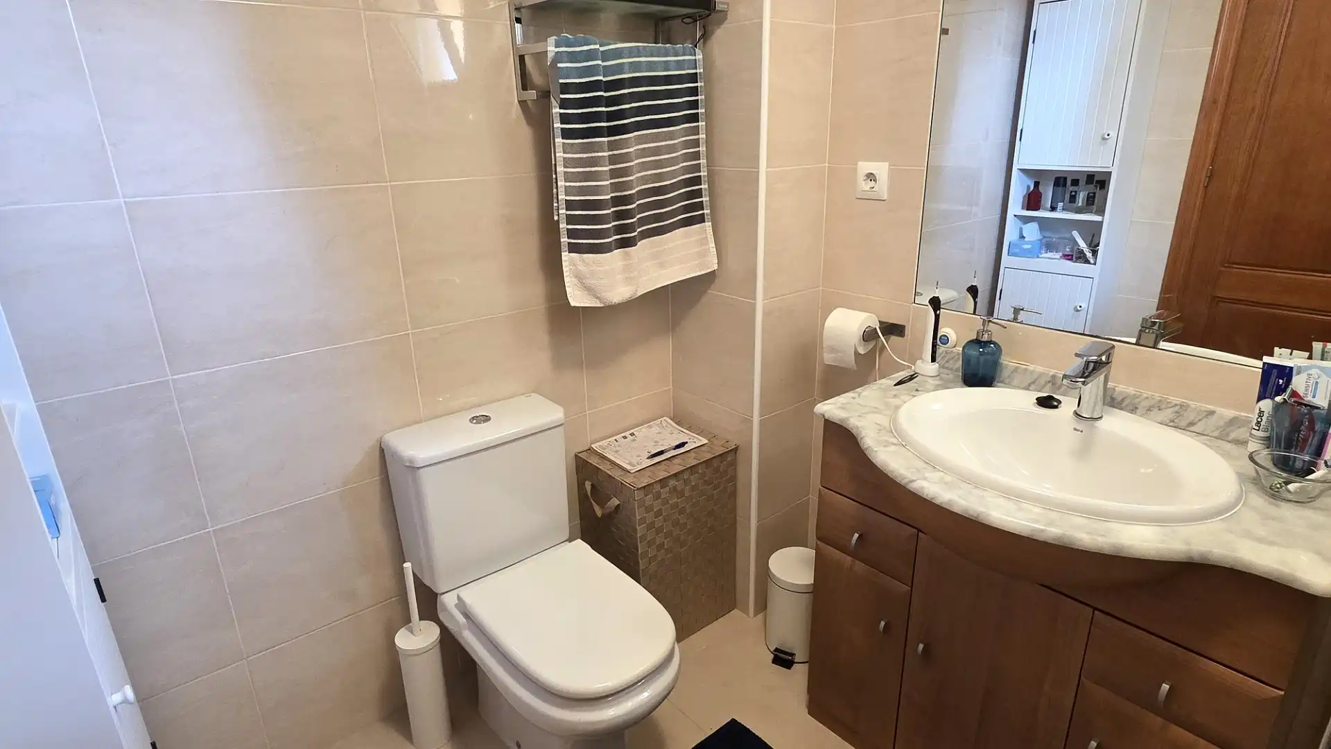 Baño de Piso en venta en Cartagena con Aire acondicionado, Calefacción y Terraza
