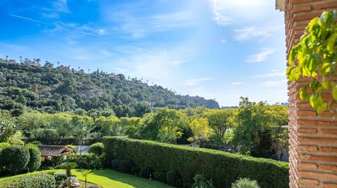 Foto 2 de Àtic en venda a Los Arqueros - Puerto del Almendro, Benahavís