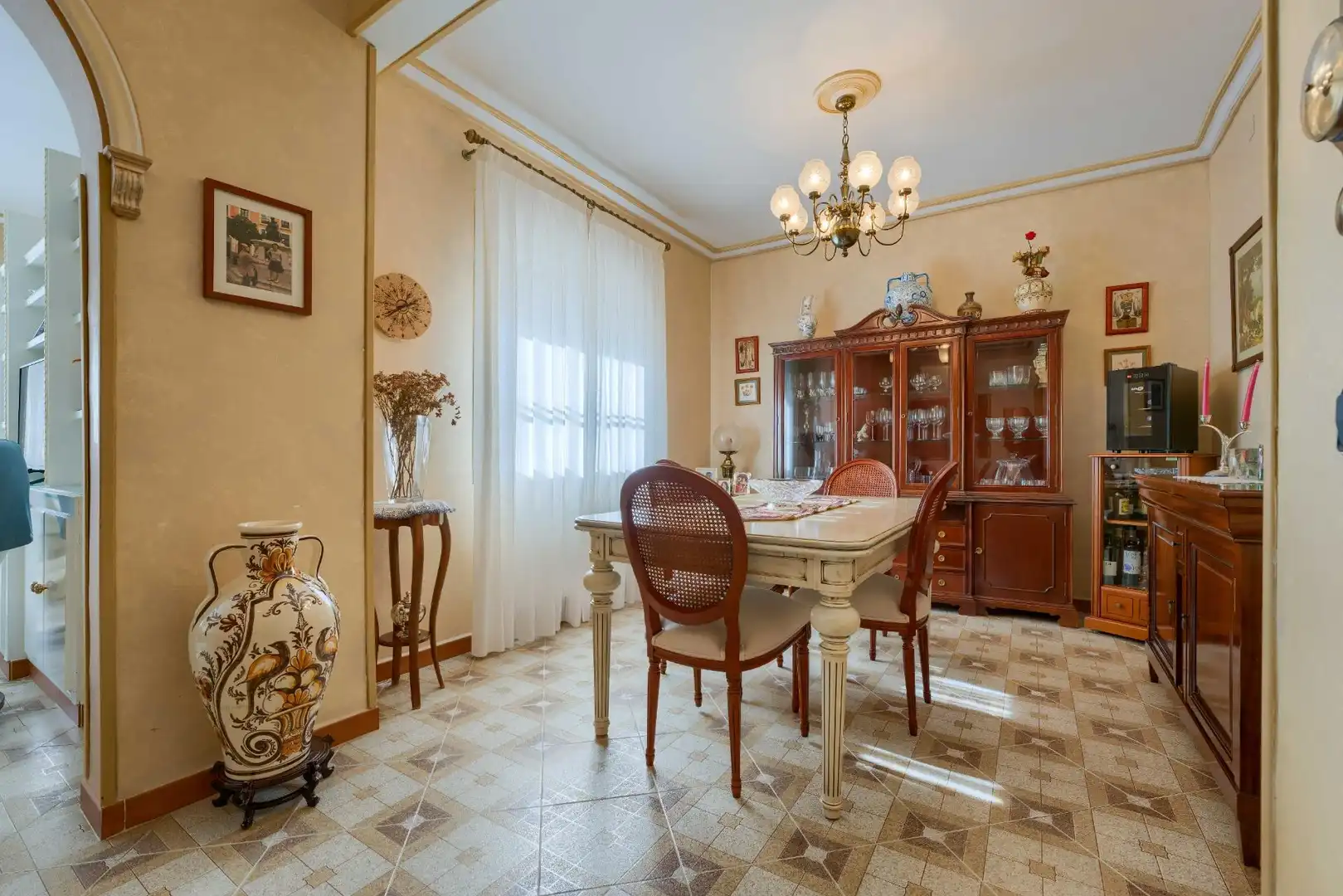 Comedor de Casa o chalet en venta en Palomares del Río con Aire acondicionado, Calefacción y Jardín privado