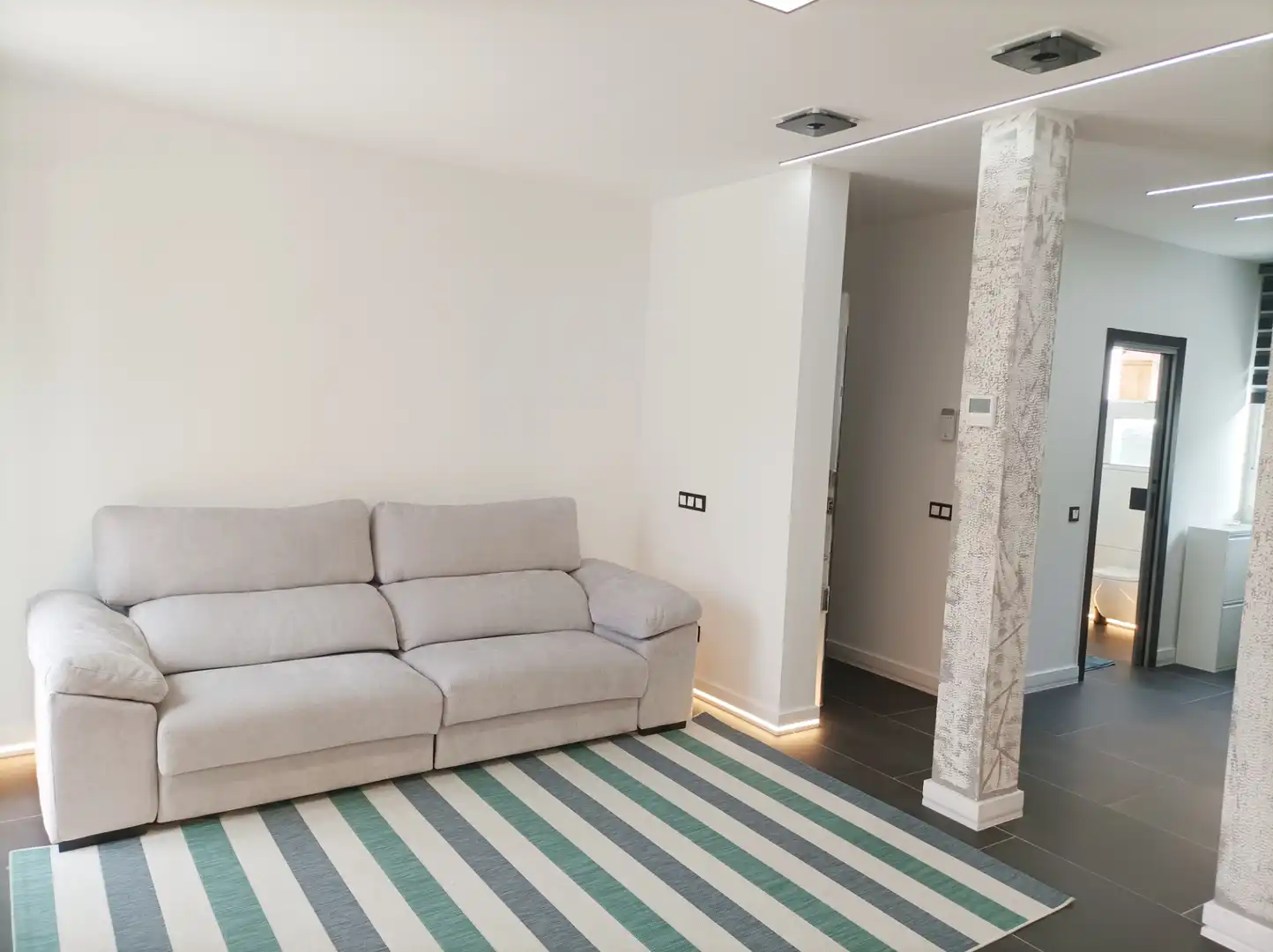 Wohnzimmer von Wohnung zum Verkauf in Madrid mit Klimaanlage, Heizung und Terrasse
