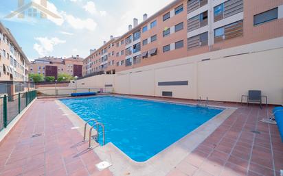Swimming pool of Flat for sale in Navalcarnero  with Air Conditioner and Terrace