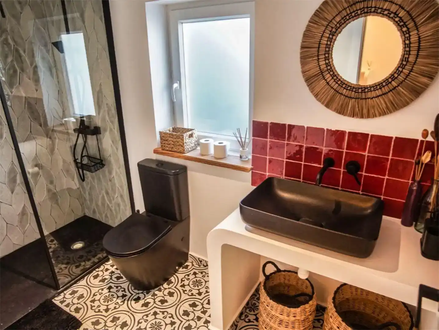 Bathroom of Flat for sale in Oliva  with Air Conditioner, Private garden and Storage room
