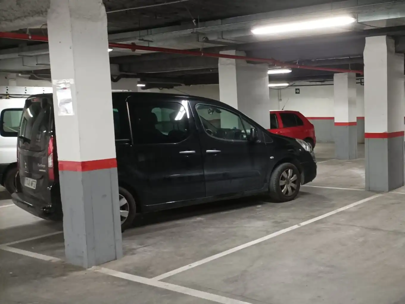 Parking of Garage for rent in Madrid  with Alarm