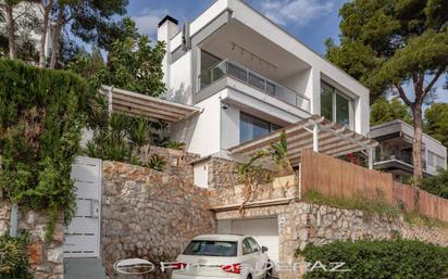 Exterior view of House or chalet for sale in Sitges  with Air Conditioner, Heating and Private garden