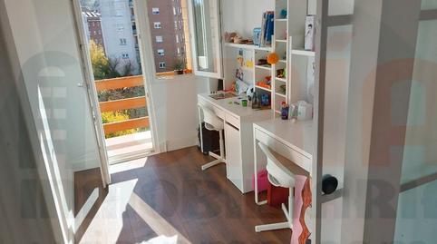 Foto 3 de Pis en venda a Calle Vetusta, Fozaneldi - Tenderina, Oviedo