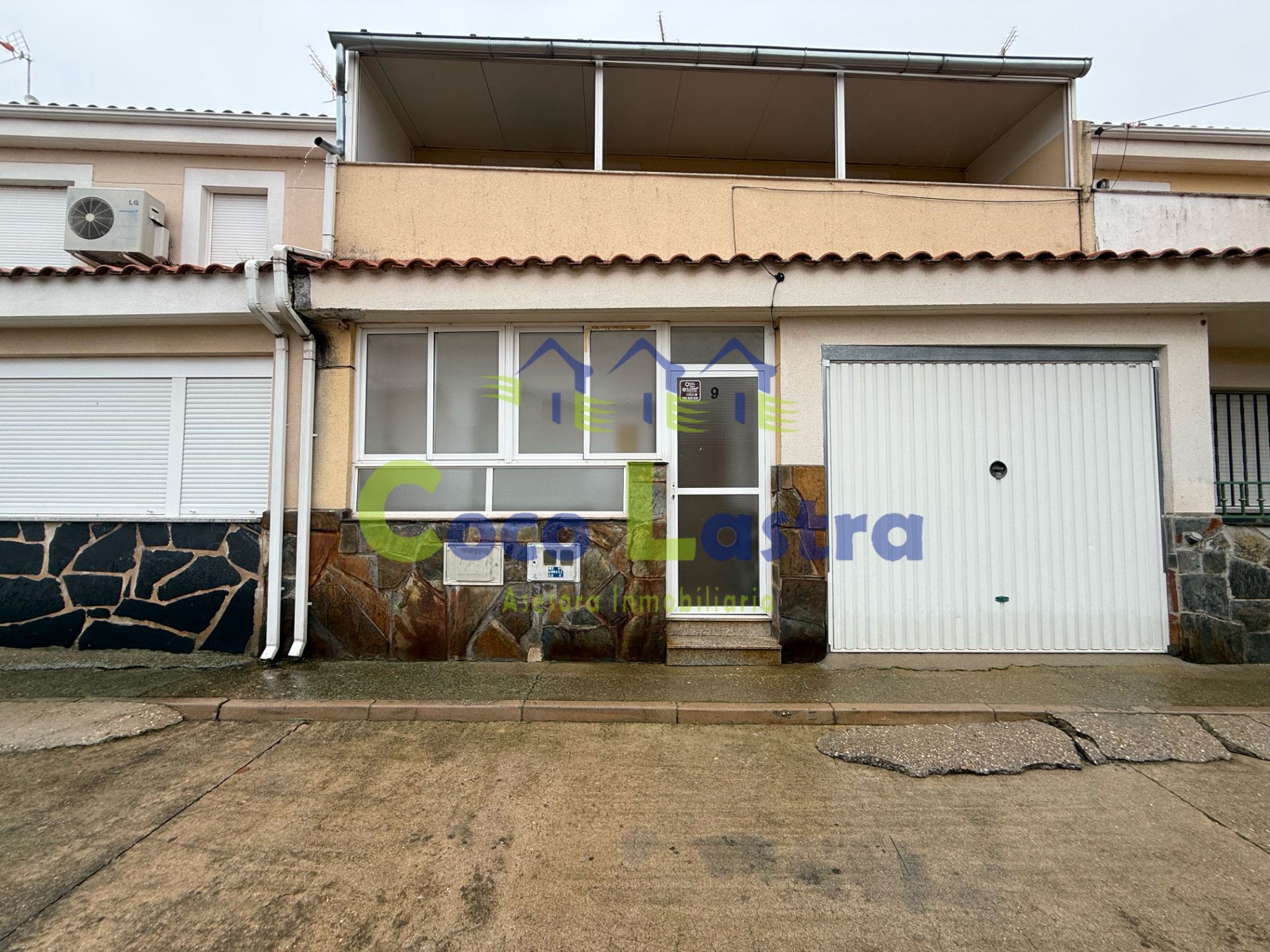 Exterior view of Single-family semi-detached for sale in Gomecello  with Terrace