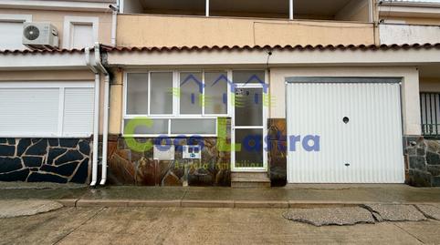 Foto 2 de Casa adosada en venda a Calle Segunda de la Estación, 12, Gomecello, Salamanca