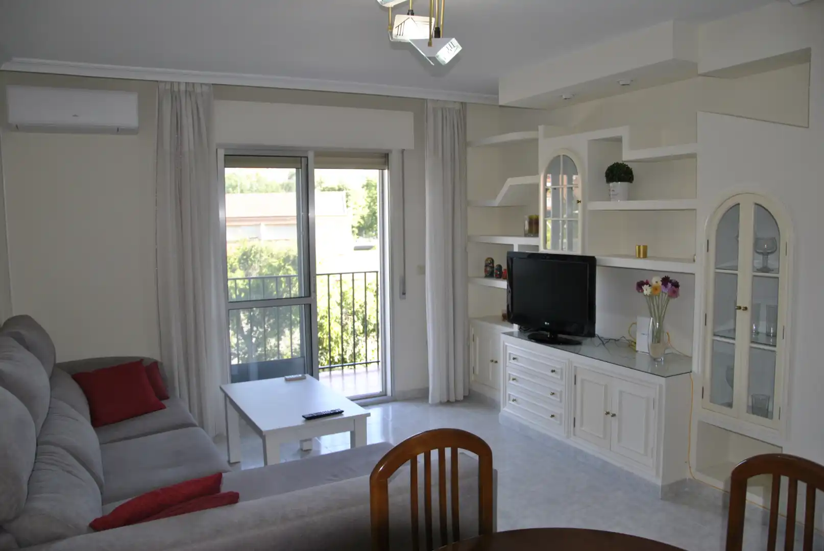 Wohnzimmer von Wohnung zur Miete in Plasencia mit Klimaanlage, Heizung und Terrasse