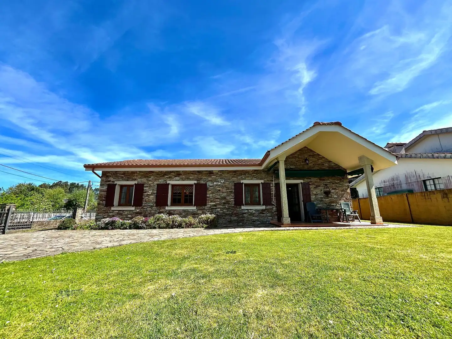 Außenansicht von Haus oder Chalet zum Verkauf in Valdoviño mit Heizung, Privatgarten und Abstellraum