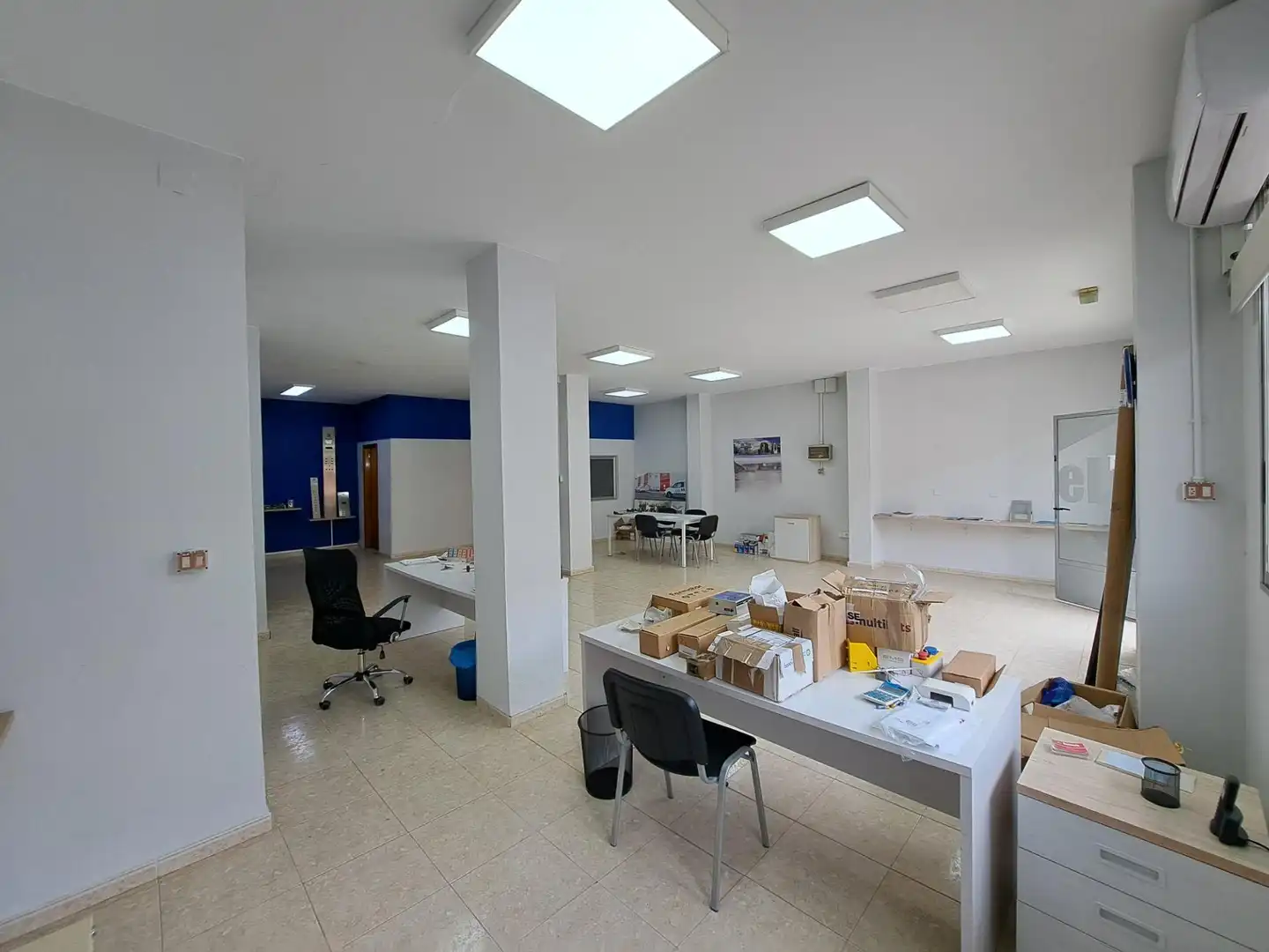 Business premises for sale in Avenida Maestra Josefina Fernández, imagen 3