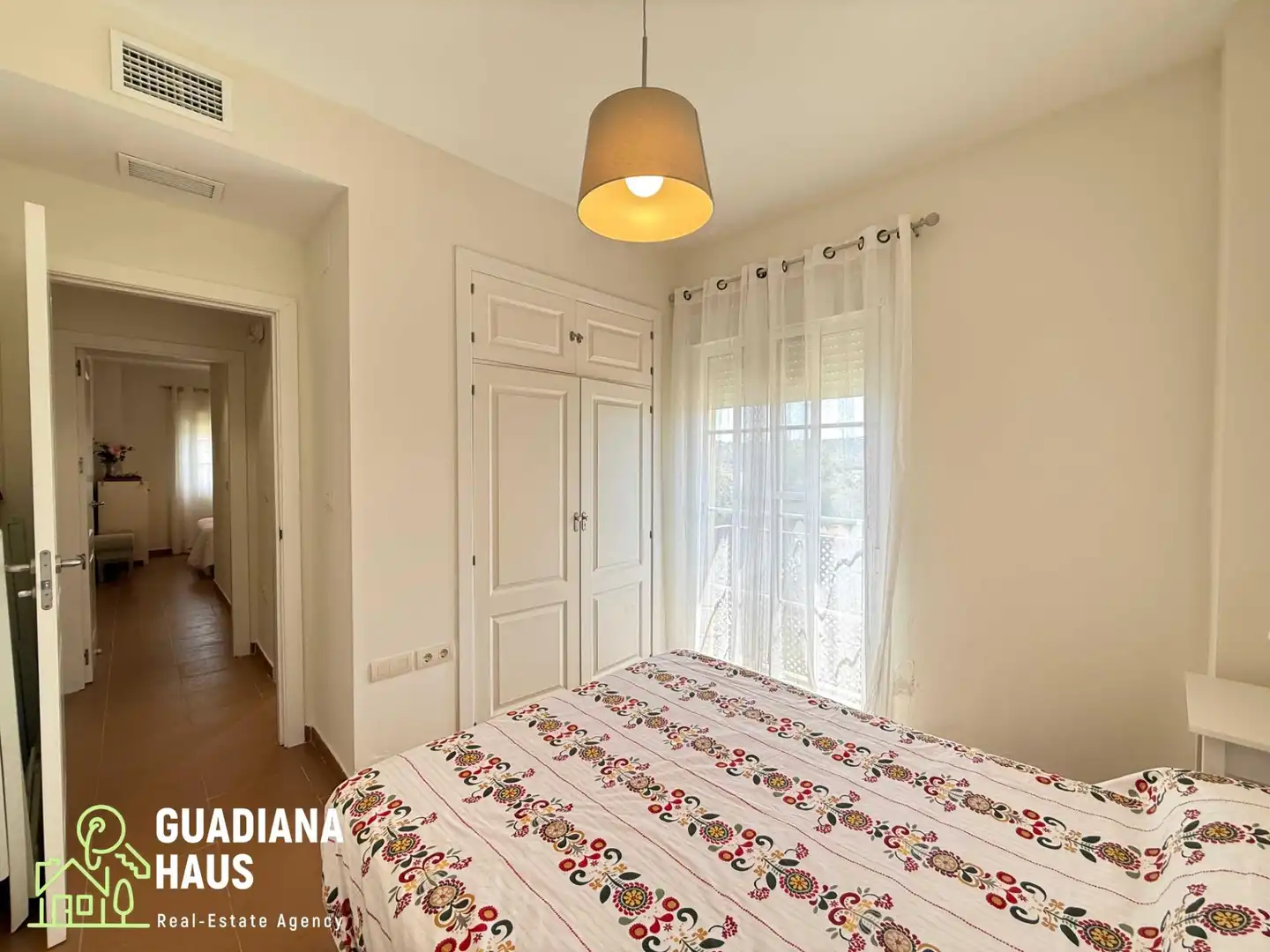 Dormitori de Apartament en venda en Ayamonte amb Aire condicionat, Calefacció i Jardí privat