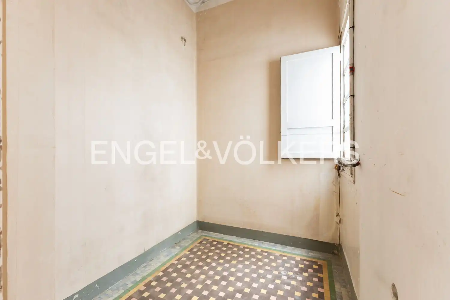 Wohnung zum Verkauf in Valencia mit Heizung und Balkon
