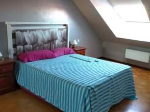 Bedroom of Flat to rent in Gijón   with Heating, Parquet flooring and Furnished