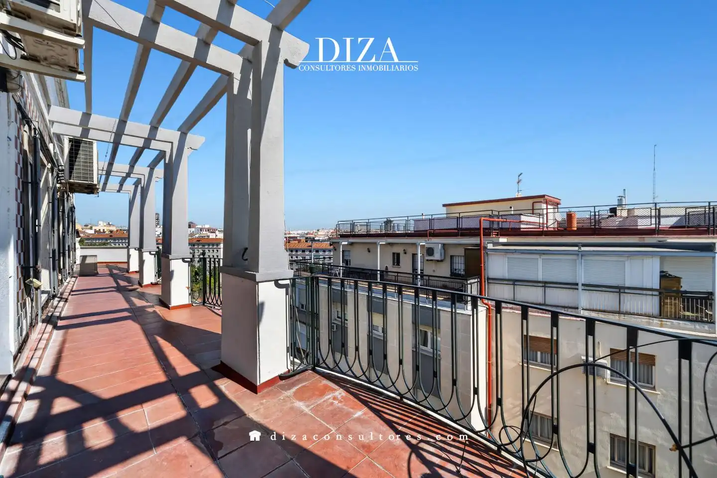 Exterior view of Attic for sale in Madrid  with Air Conditioner, Heating and Parquet flooring