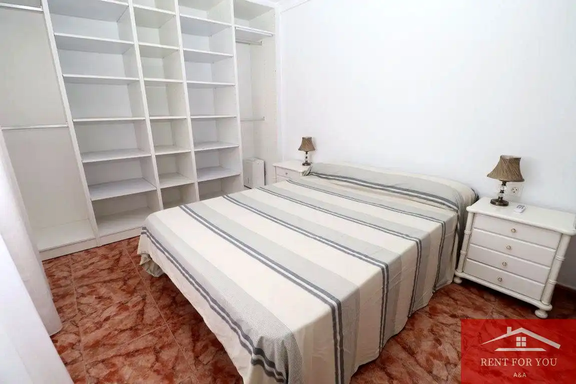Dormitori de Casa o xalet de lloguer en Coín amb Aire condicionat, Terrassa i Moblat