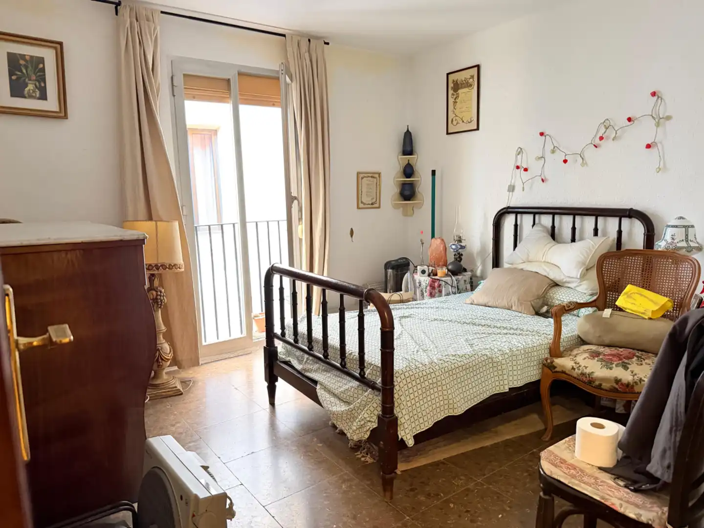 Habitación de Piso en venta en Barcelona con Horno y Balcón