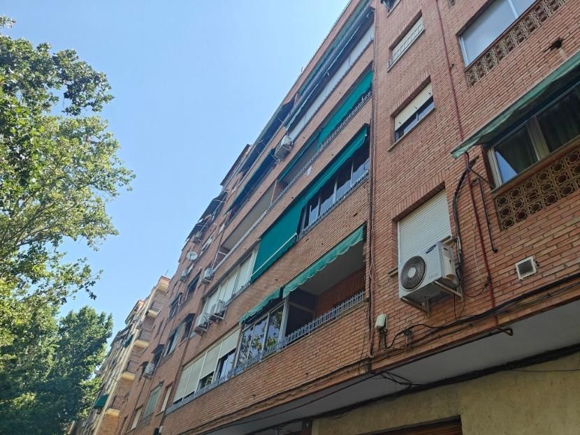 Vista exterior de Pis de lloguer en  Granada Capital amb Terrassa