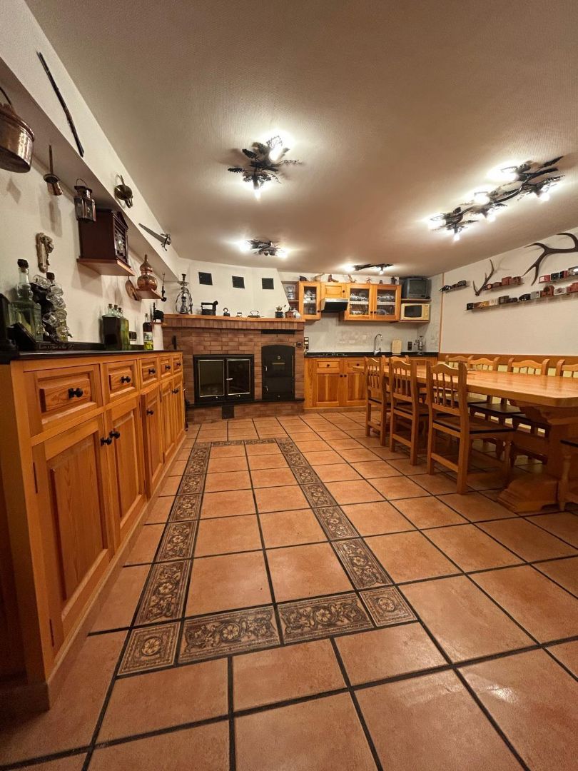 Cuina de Casa adosada en venda en Baños de Río Tobía amb Aire condicionat, Calefacció i Parquet