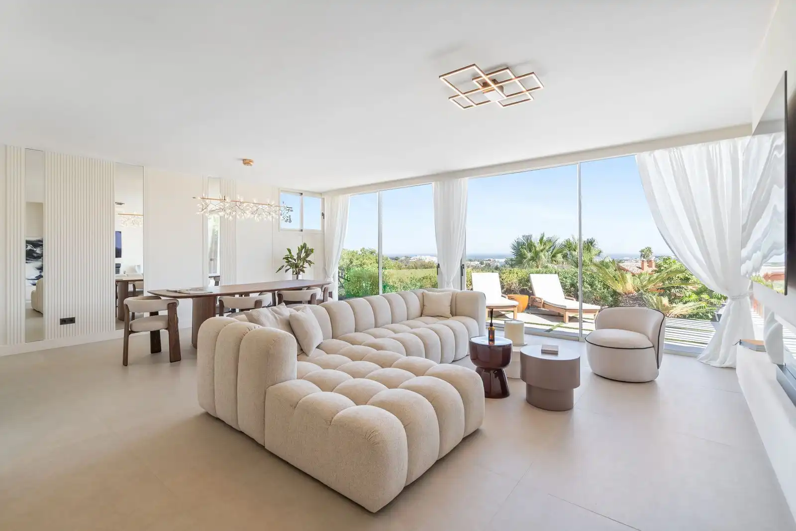 Flat with pool for sale in Calle Londres S/N, imagen 2