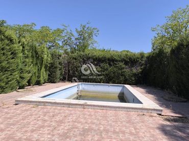 Chalet con piscina en venta en Espiel
