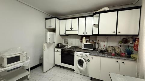 Foto 2 von Wohnung zum Verkauf in Portu Kalea, Lasesarre, Barakaldo