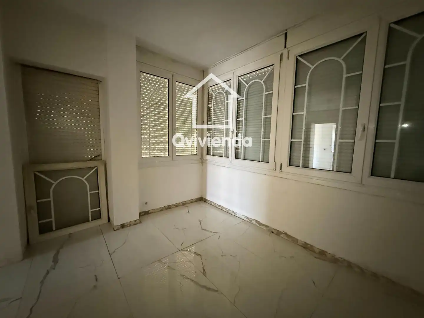 Habitación de Casa adosada en venta en Palau-solità i Plegamans con Piscina