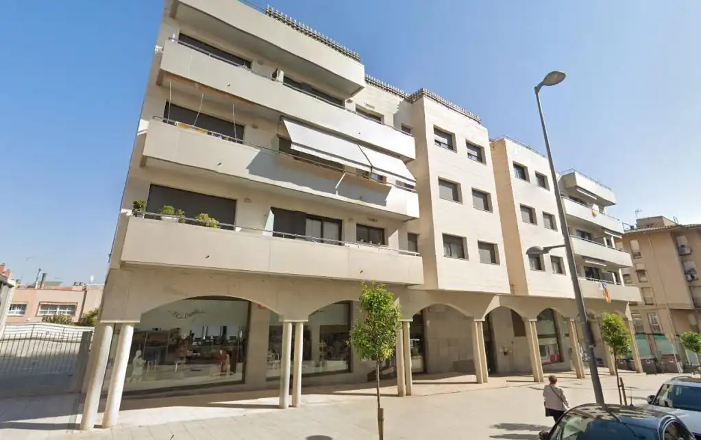 Außenansicht von Garage zum Verkauf in Sant Quirze del Vallès