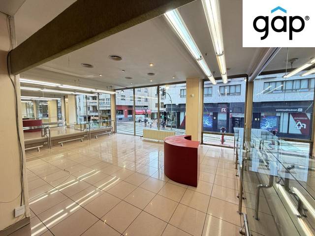 Local comercial en Alquiler en Centro
