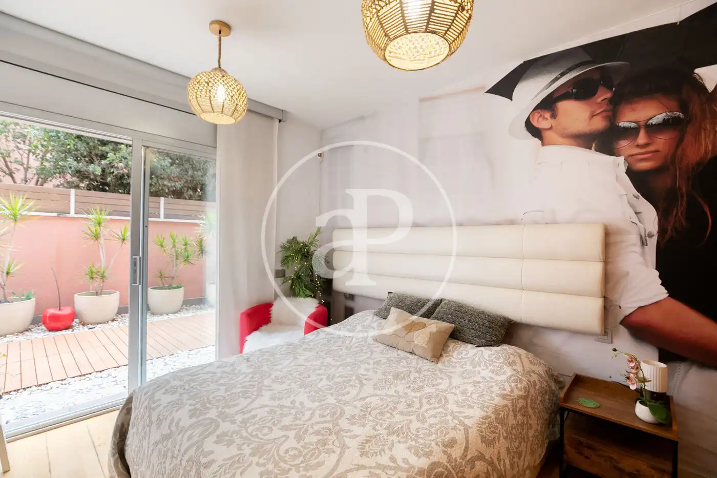 Schlafzimmer von Wohnung zum Verkauf in Barcelona mit Klimaanlage, Heizung und Privatgarten