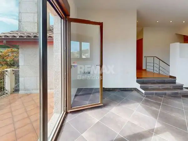 Casa o chalet en venta en Vigo  con Calefacción, Jardín privado y Terraza