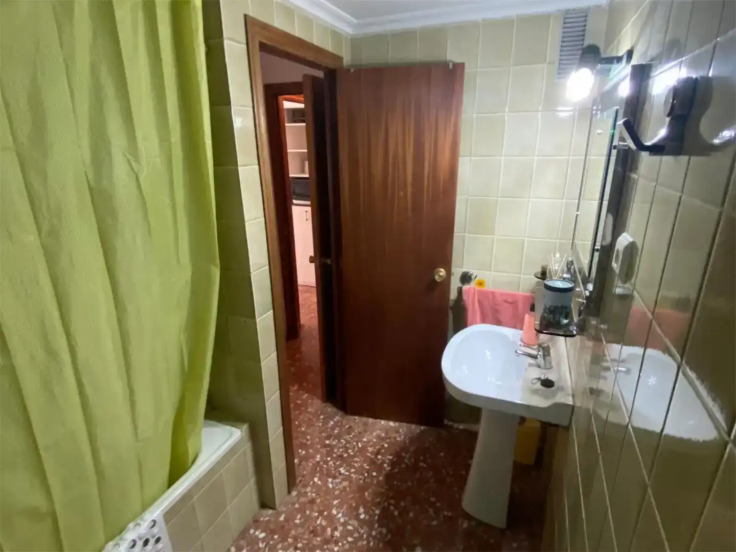 Bathroom of Flat for sale in Vilafamés  with Air Conditioner and Balcony