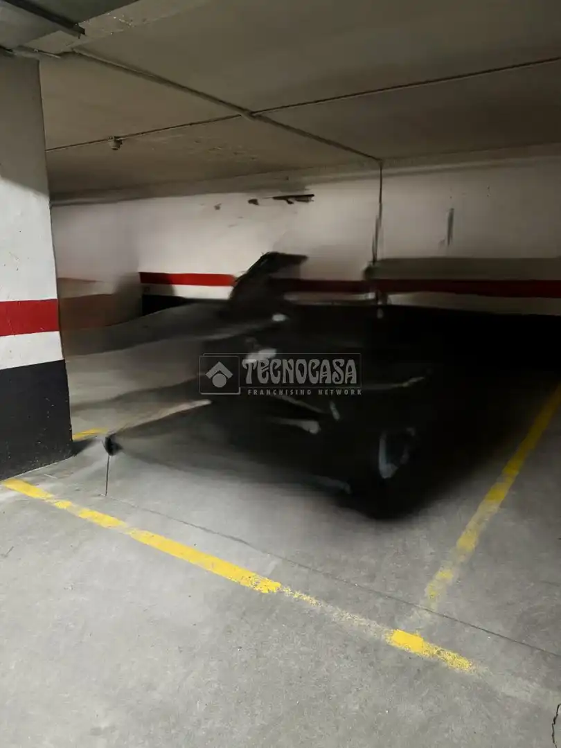 Parking of Flat for sale in Madrid  with Air Conditioner and Heating