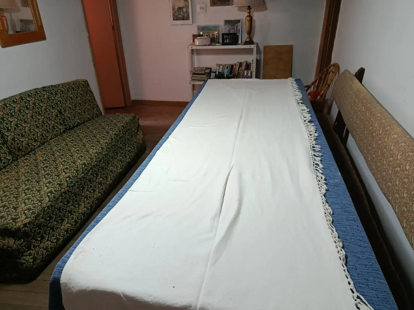 Dormitori de Finca rústica en venda en A Pobra do Brollón  amb Jardí privat, Moblat i Forn