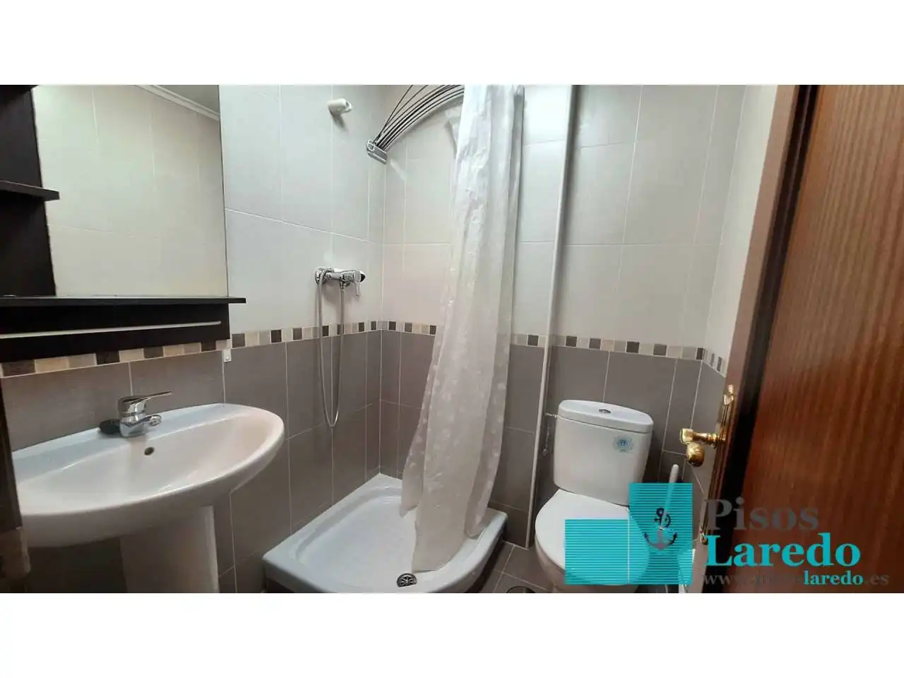 Bathroom of Flat for rent in Limpias, Cantabria