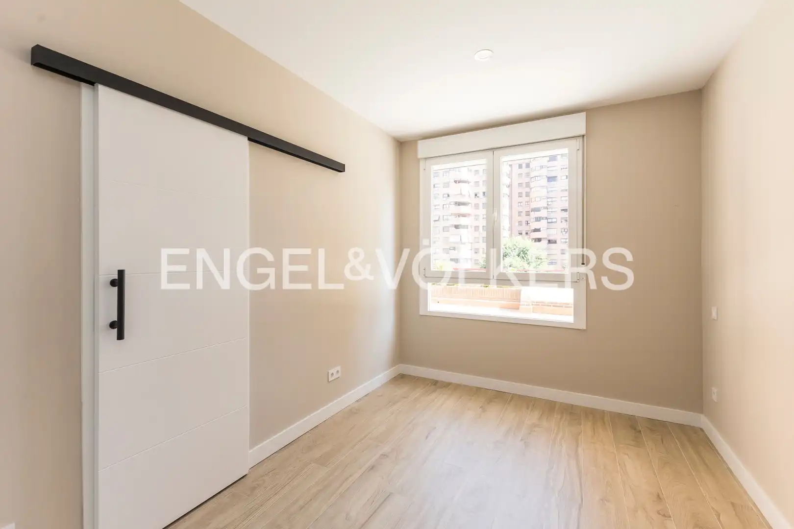 Habitación de Planta baja de alquiler en Madrid con Aire acondicionado y Calefacción