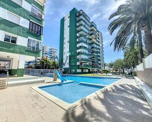 Piscina de Apartament en venda en Benicasim / Benicàssim amb Aire condicionat i Terrassa