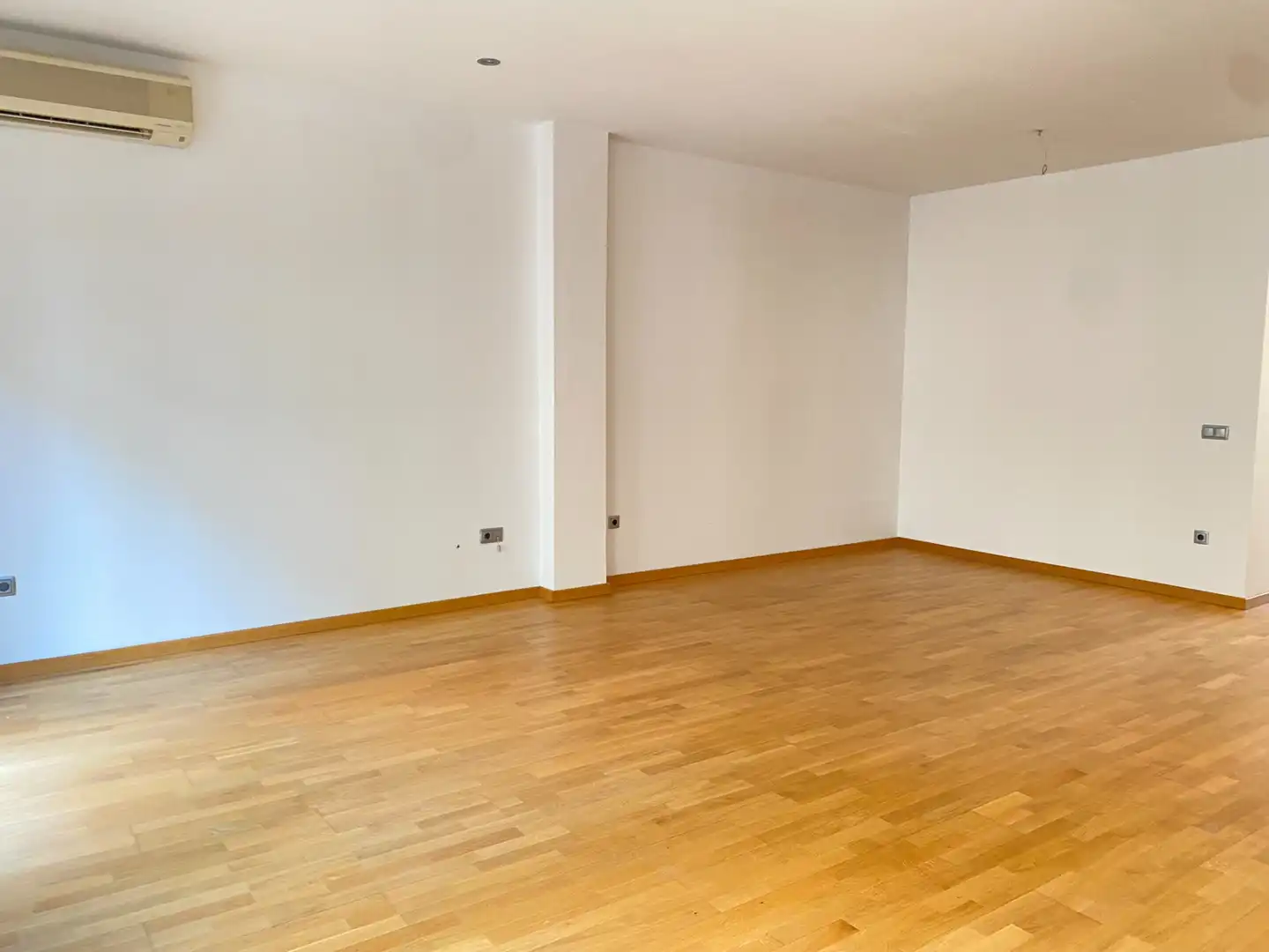 Flat with terrace to rent in Carrer del Mestre Gozalbo, imagen 7