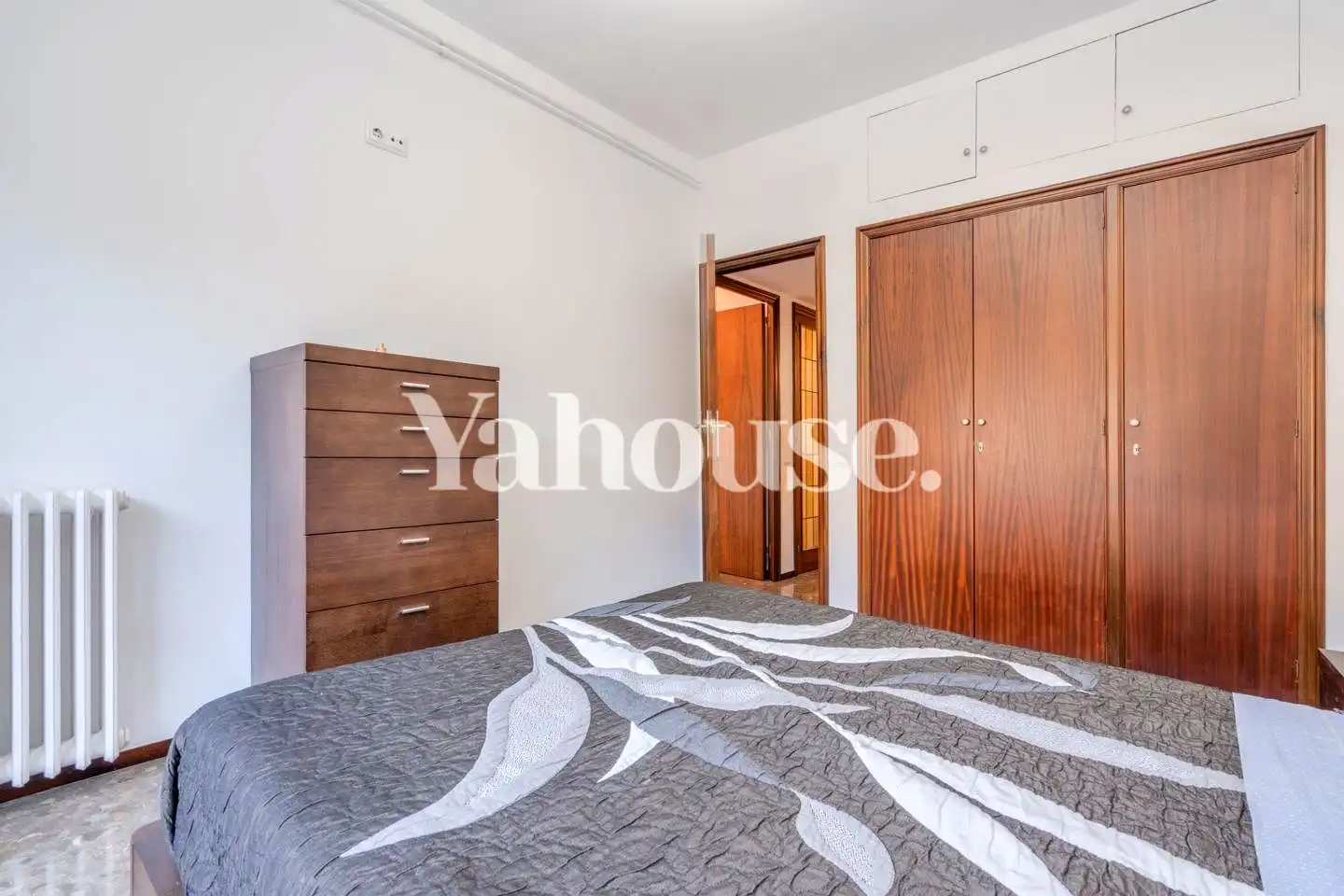 Schlafzimmer von Wohnung zum Verkauf in Barcelona mit Klimaanlage, Heizung und Terrasse