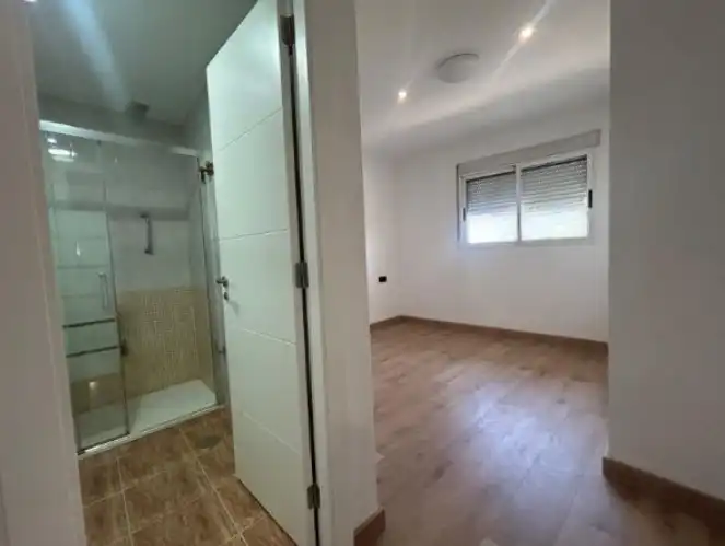 Dormitori de Pis en venda en Benetússer amb Aire condicionat, Parquet i Terrassa