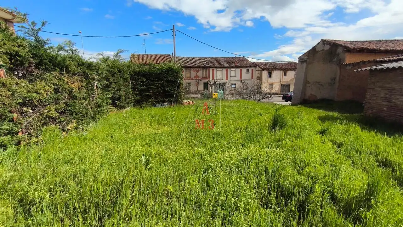 Finca rústica en venta en Valverde de la Virgen con Jardín privado y Trastero