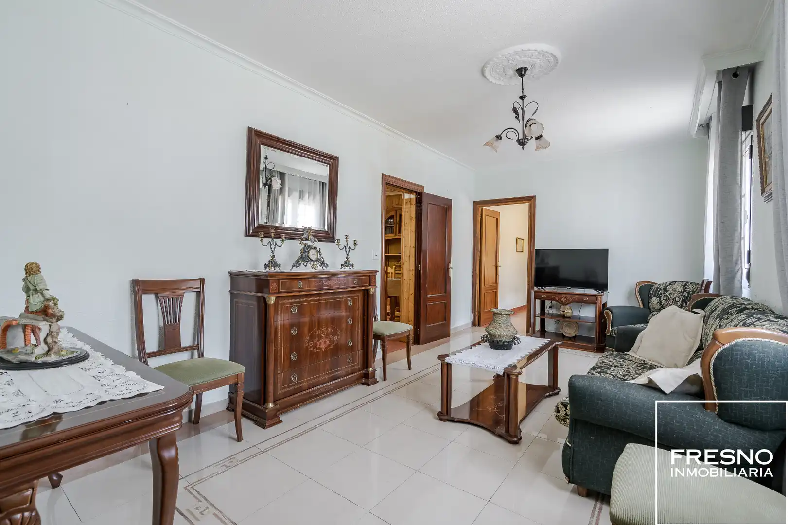 Sala de estar de Casa adosada en venta en Yepes con Aire acondicionado, Calefacción y Trastero
