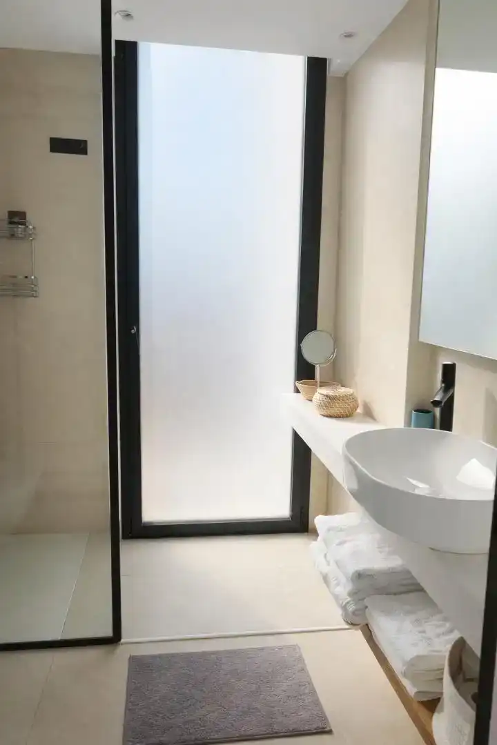 Bany de Casa o xalet de lloguer en Sant Josep de sa Talaia amb Aire condicionat, Jardí privat i Traster