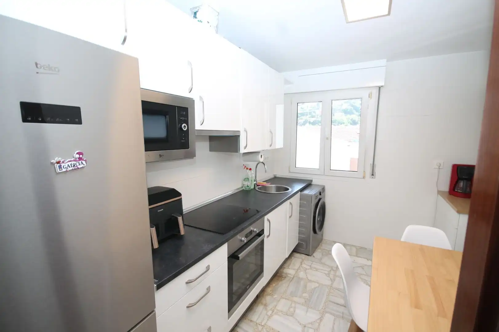 Cocina de Piso en venta en Santurtzi  con Terraza, Trastero y Amueblado