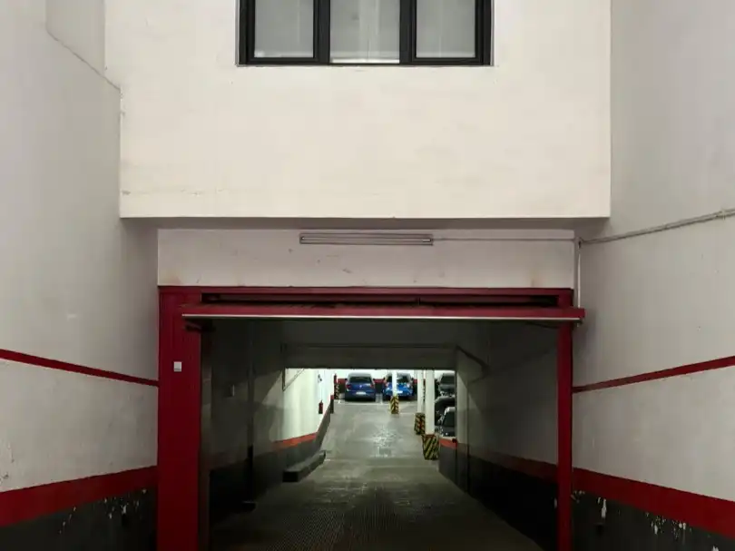 Garaje de alquiler en Calle de Fernández de la Hoz, 59, Ríos Rosas - Nuevos Ministerios