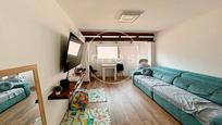 Living room of Flat for sale in Paiporta  with Air Conditioner and Furnished
