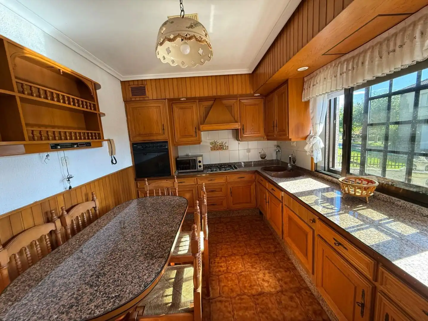 Cocina de Casa o chalet en venta en O Bolo  con Calefacción, Jardín privado y Parquet