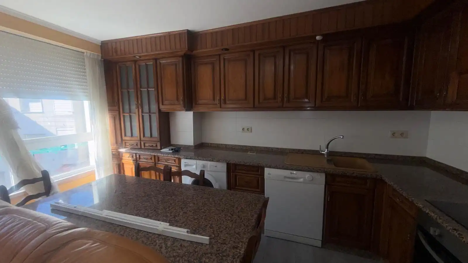 Küche von Wohnung zur Miete in Ourense Capital  mit Heizung